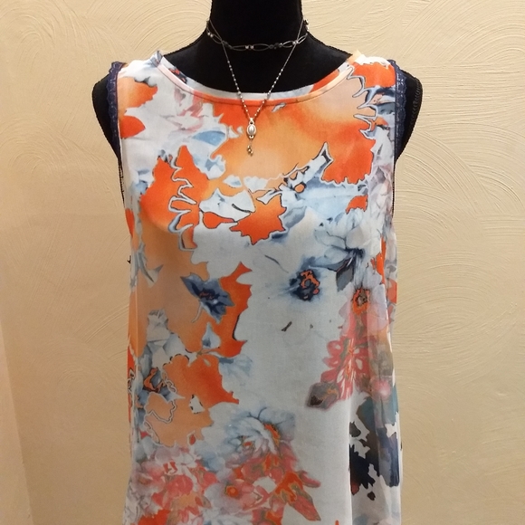 SLEEVELESS BLOUSES & CAMIS & TANK - Picture 2 of 10